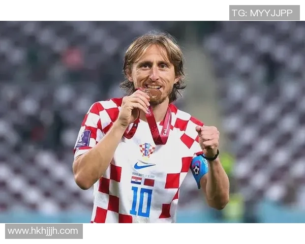 莫德里奇的传奇之路：从克罗地亚小镇到世界足球巅峰的辉煌历程